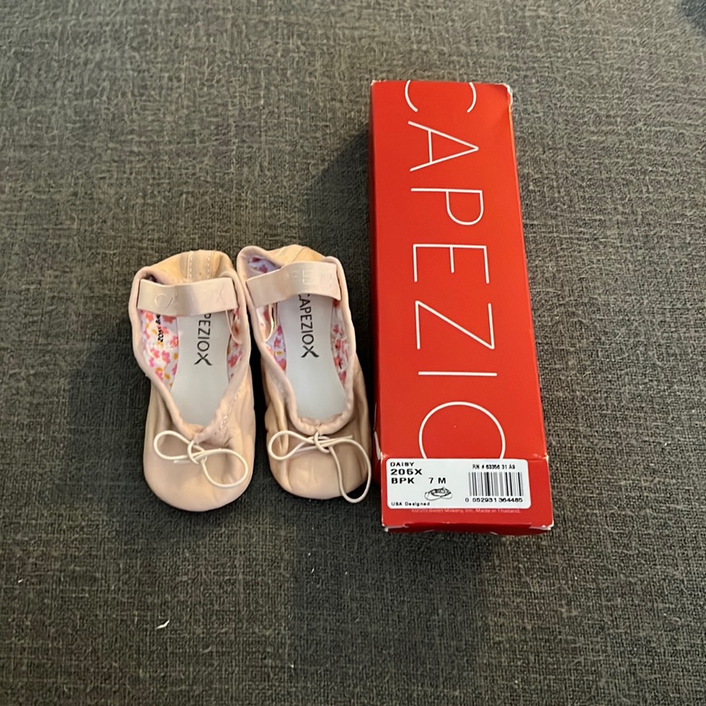 Capezio Ballet Slippers for Toddler Size 7M